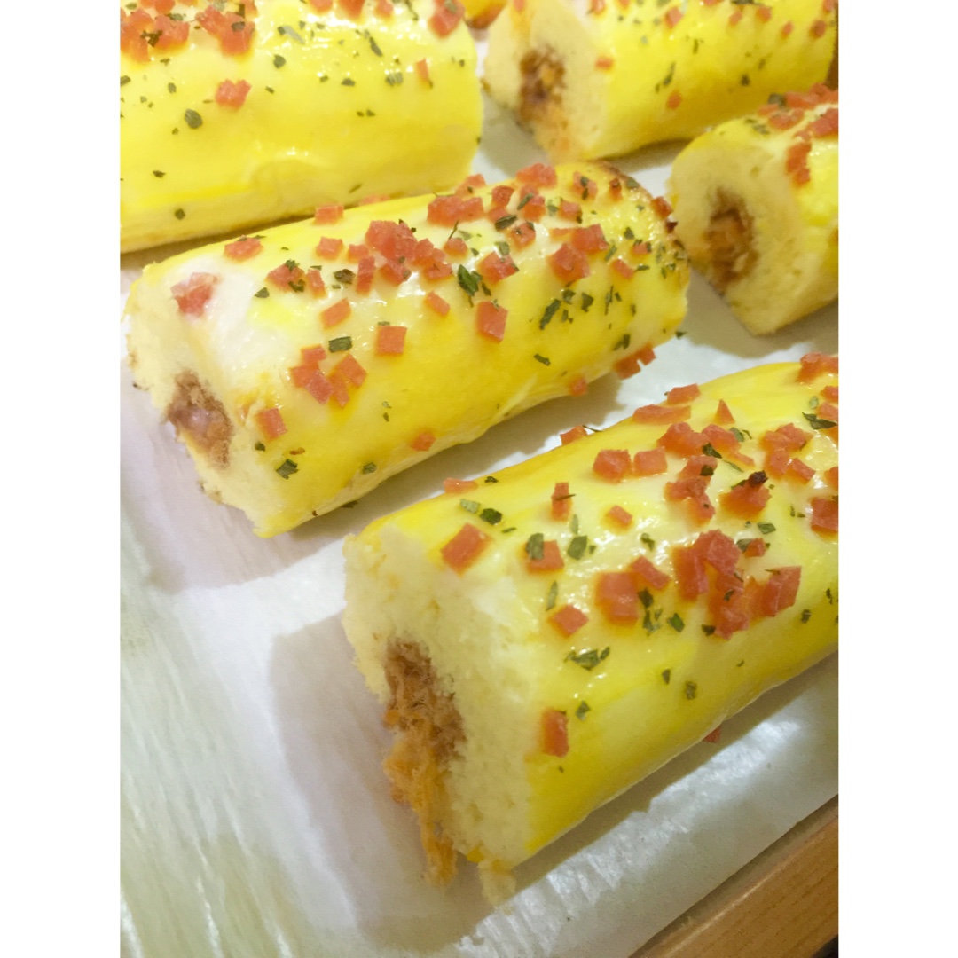 肉松戚风蛋糕卷