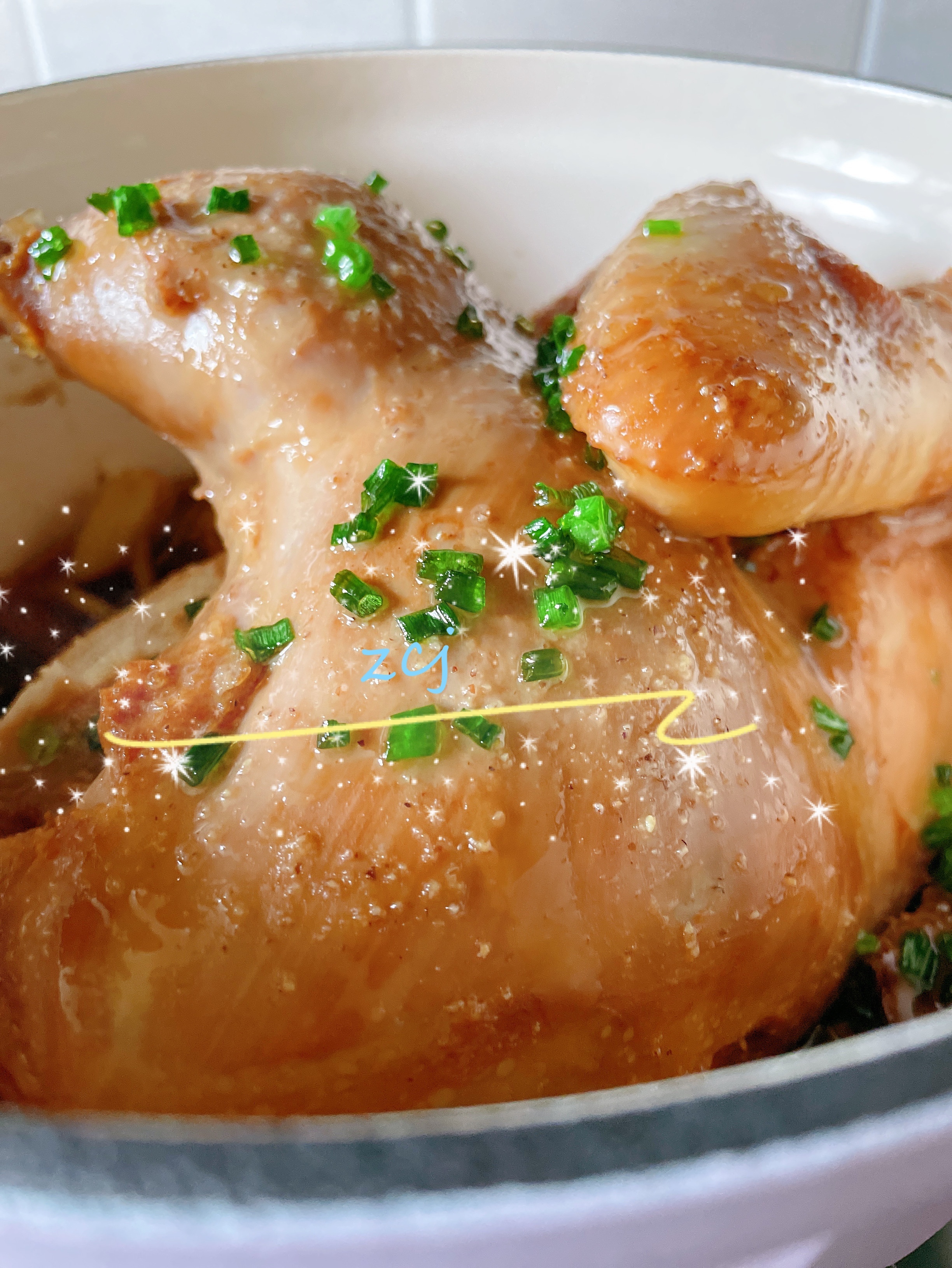 北鼎珐琅铸铁系列
一一葱油鸡的做法