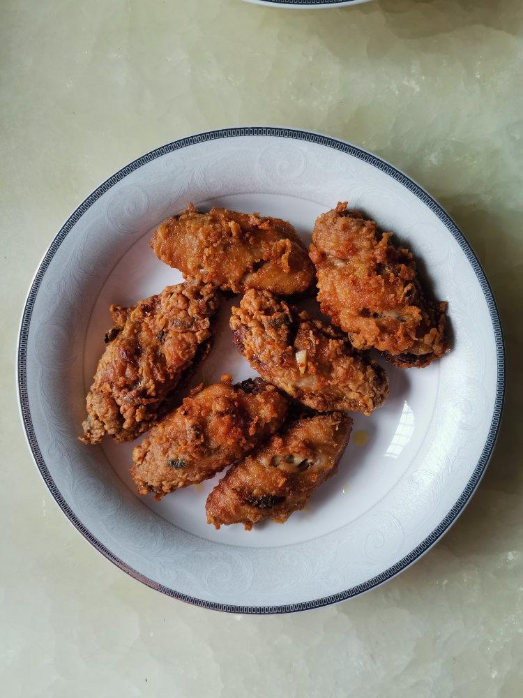 蒜香炸鸡翅