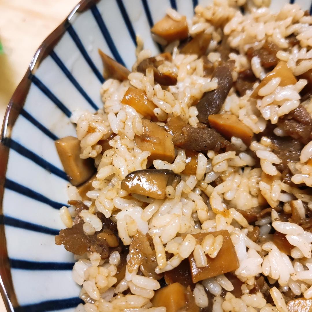 好吃到舔碗底的土豆肥牛拌饭