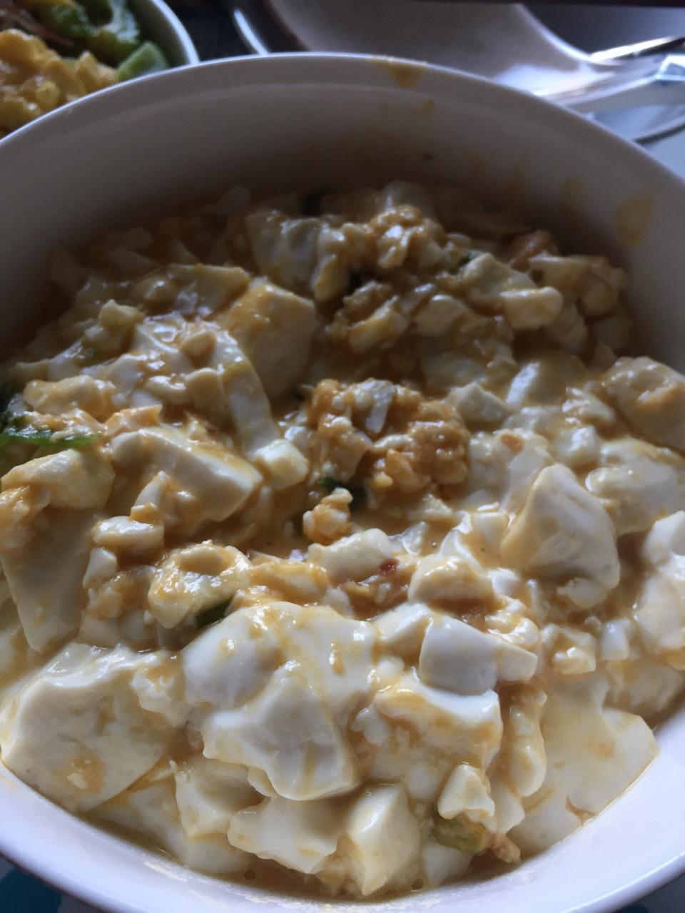 咸蛋烧豆腐～～孩子爱吃的下饭菜！