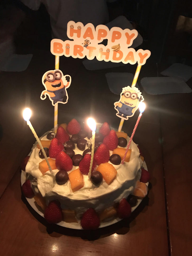 新手必成8寸生日蛋糕（详细多图干货经验分享，解决戚风蛋糕塌陷，奶油饰面涂不好，烤箱温度不好掌握等各种问题）