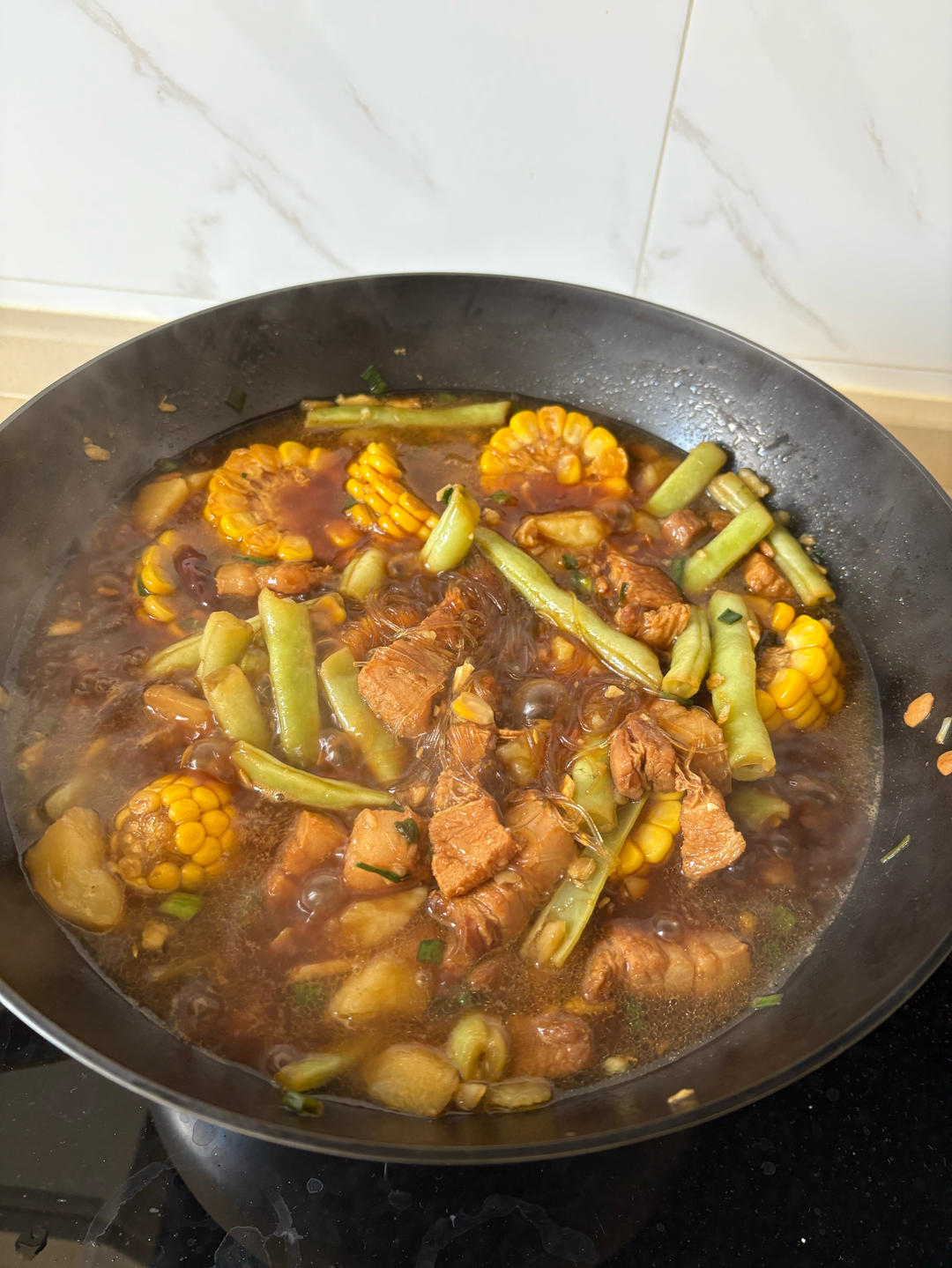🌽土豆芸豆炖五花肉粉条