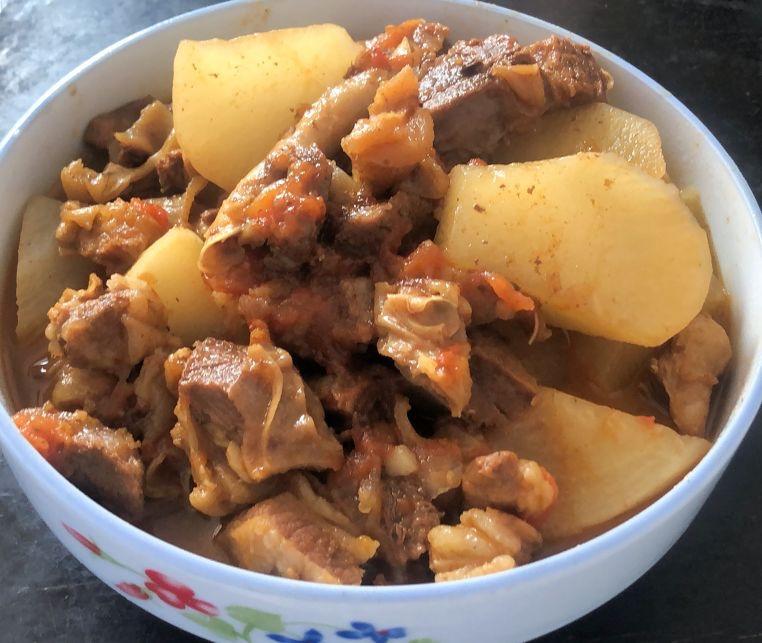 番茄土豆炖牛腩