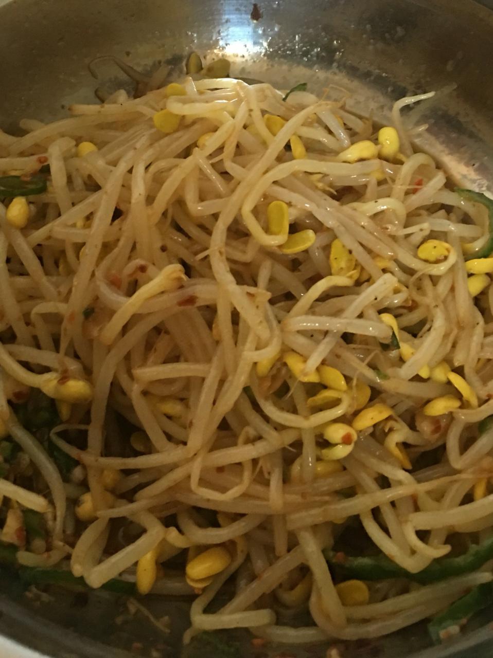 凉拌豆芽