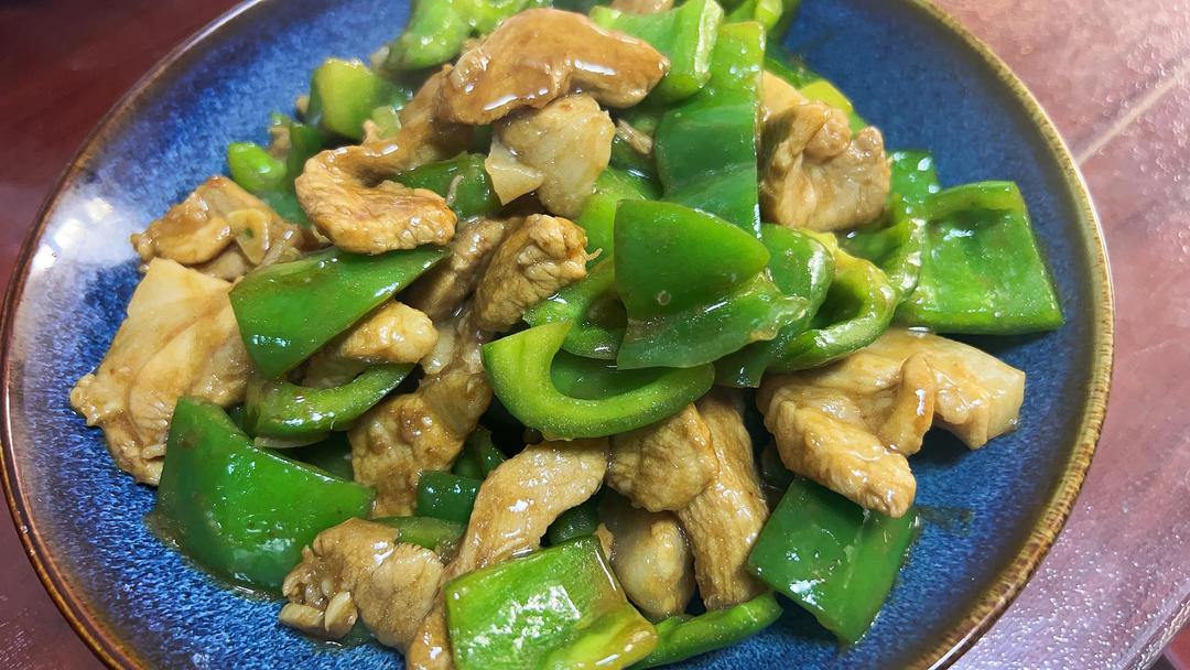 下饭神器👉青椒炒肉