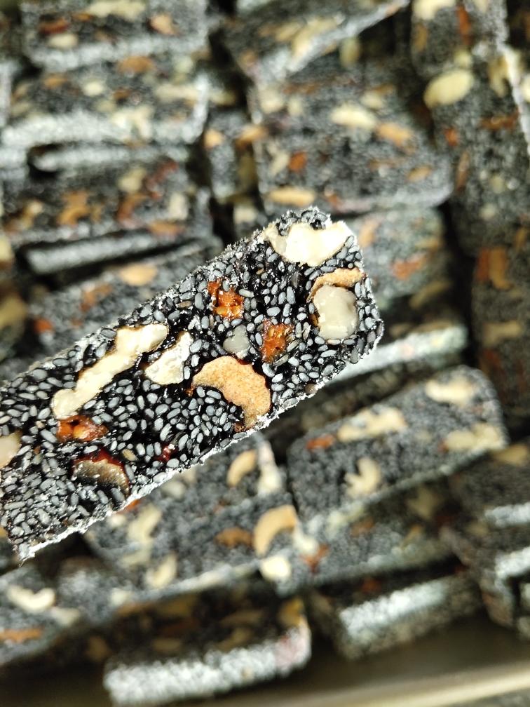 核桃红枣芝麻酥的做法