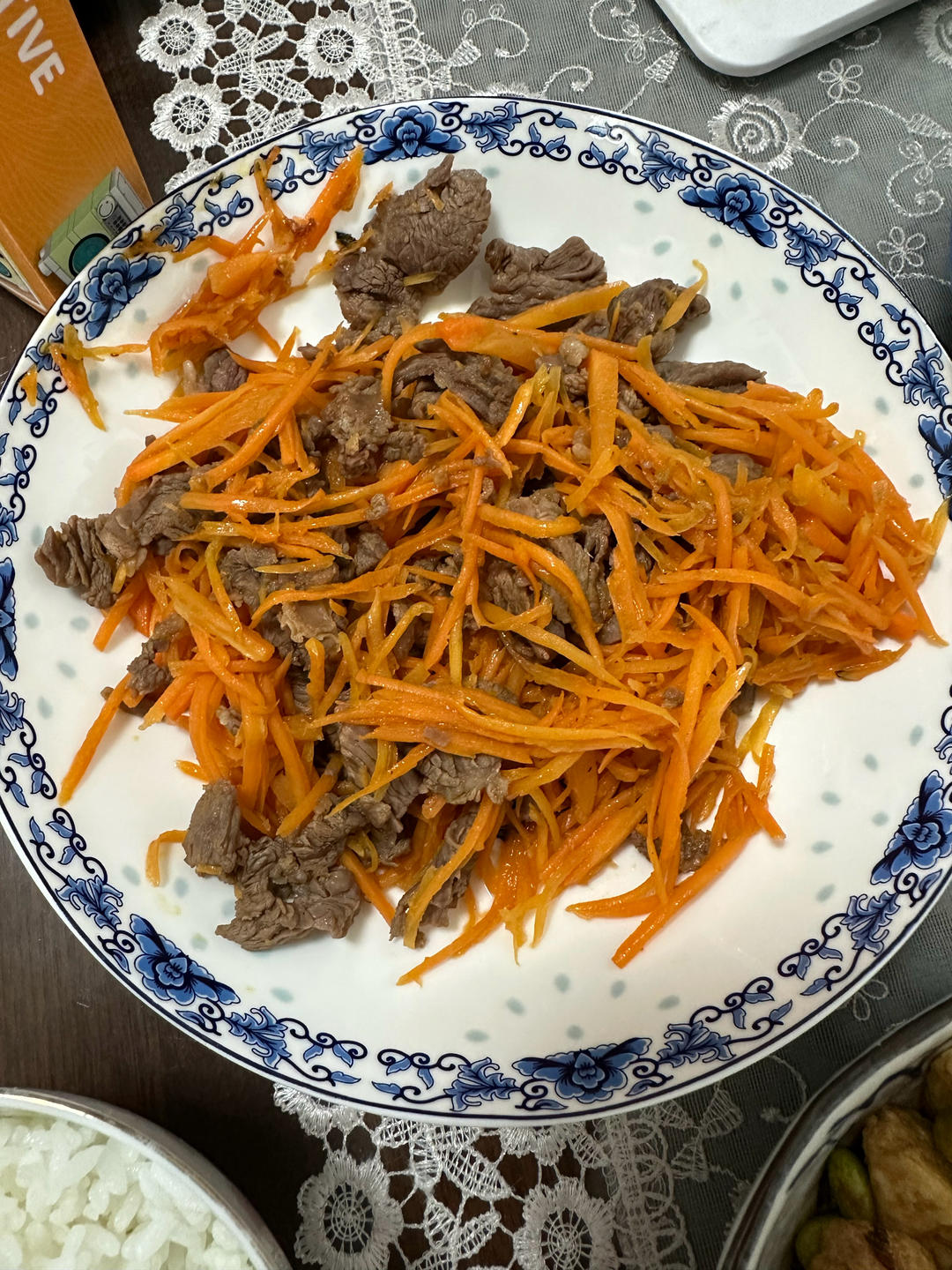 胡萝卜炒肉丝（这样处理，嫩到没朋友）