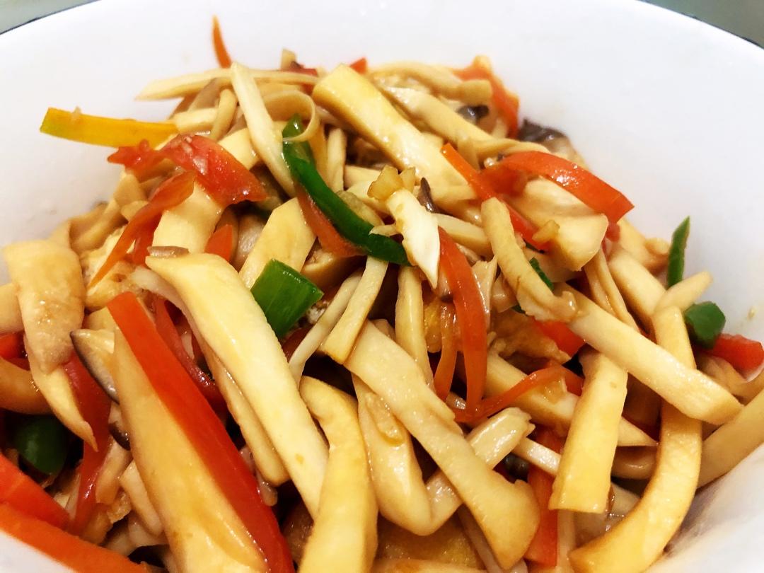 爆炒杏鲍菇