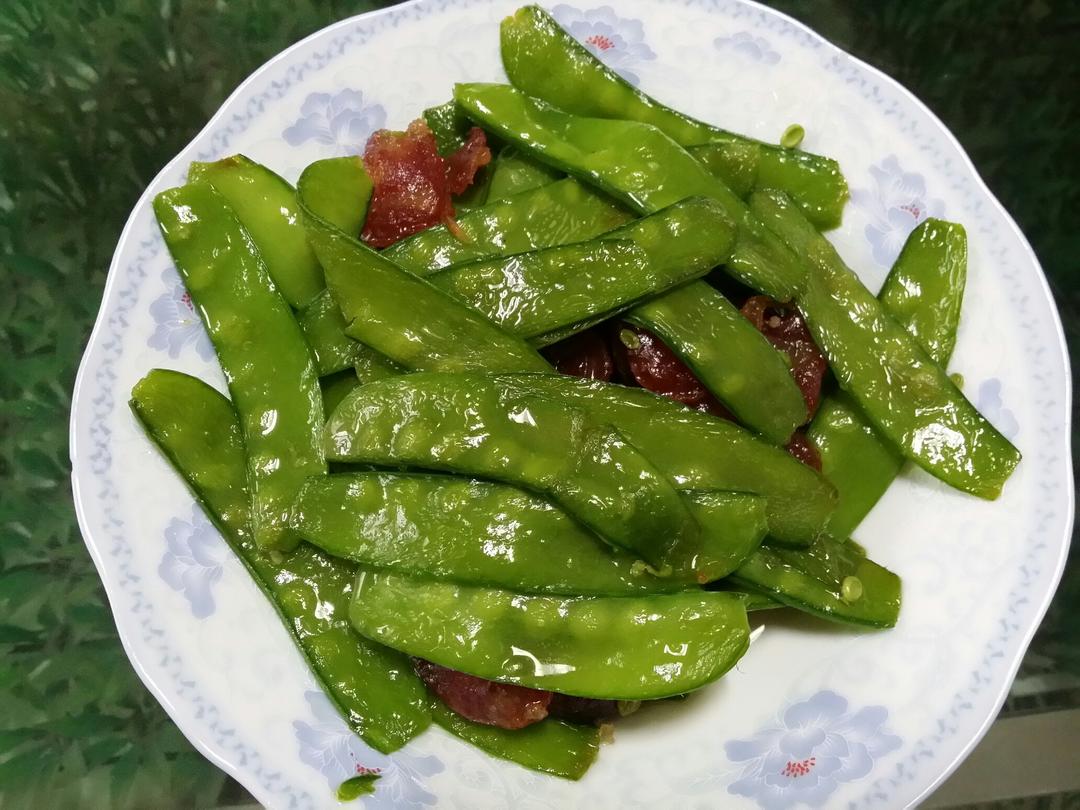 荷兰豆炒腊肠