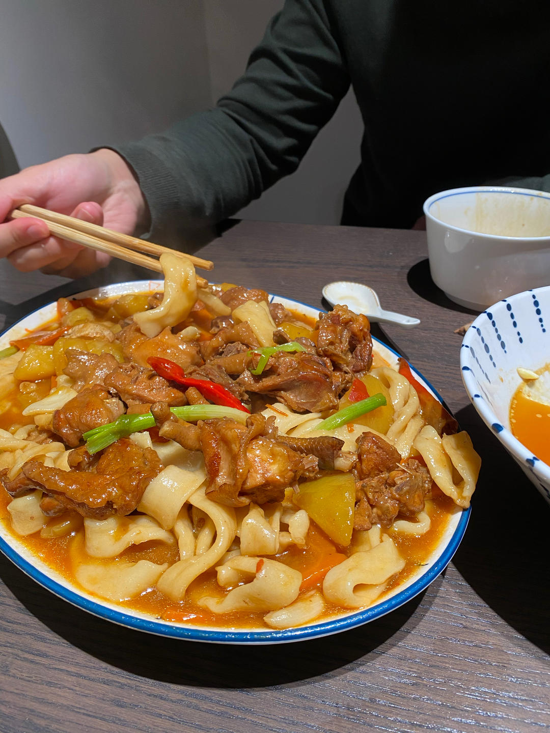 新疆大盘鸡无需争议