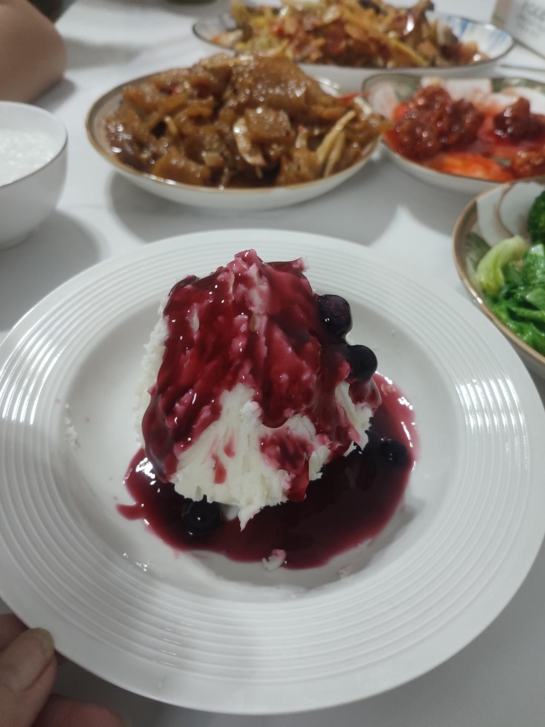 奶香蓝莓山药泥