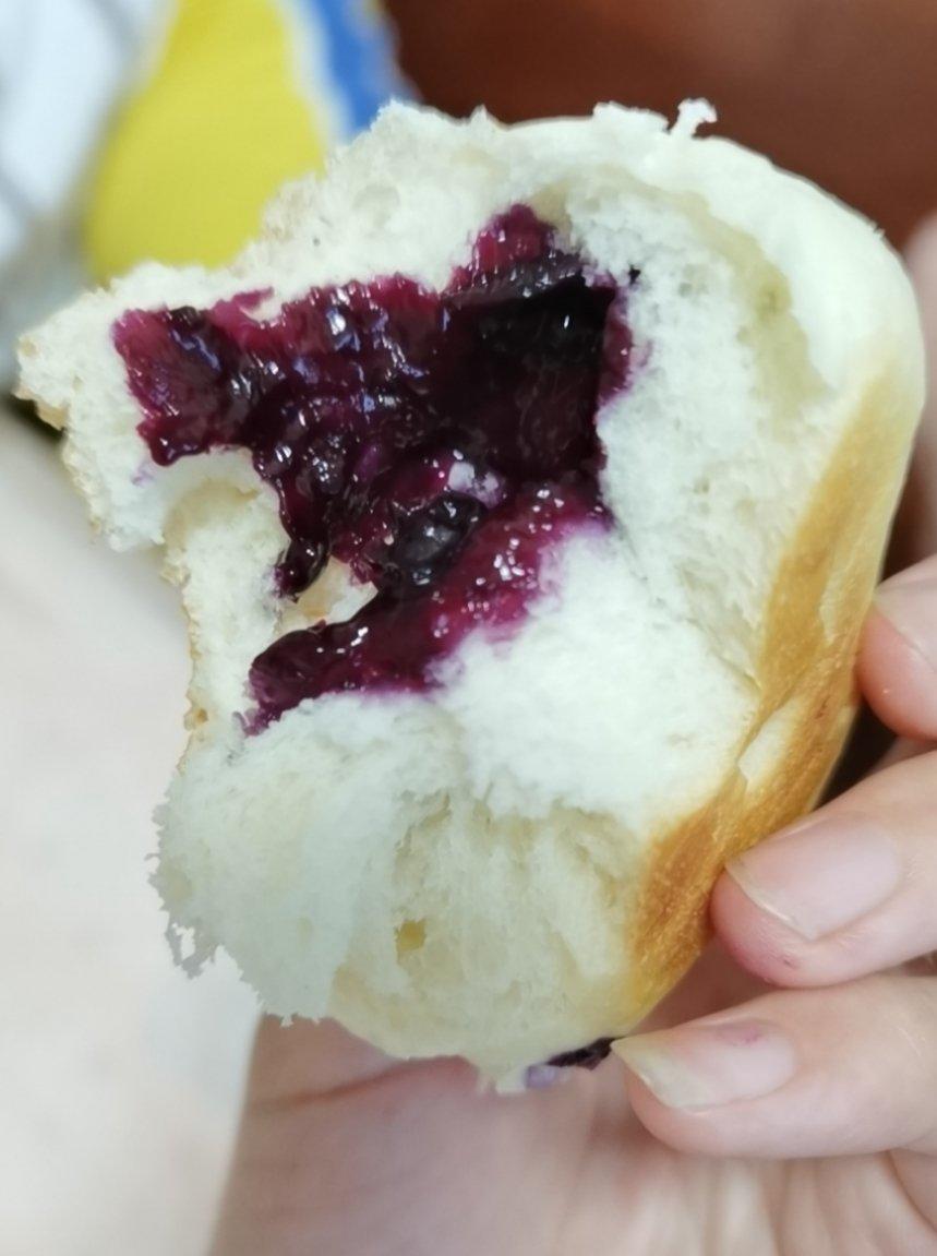 gogokaia做的蓝莓果酱小面包