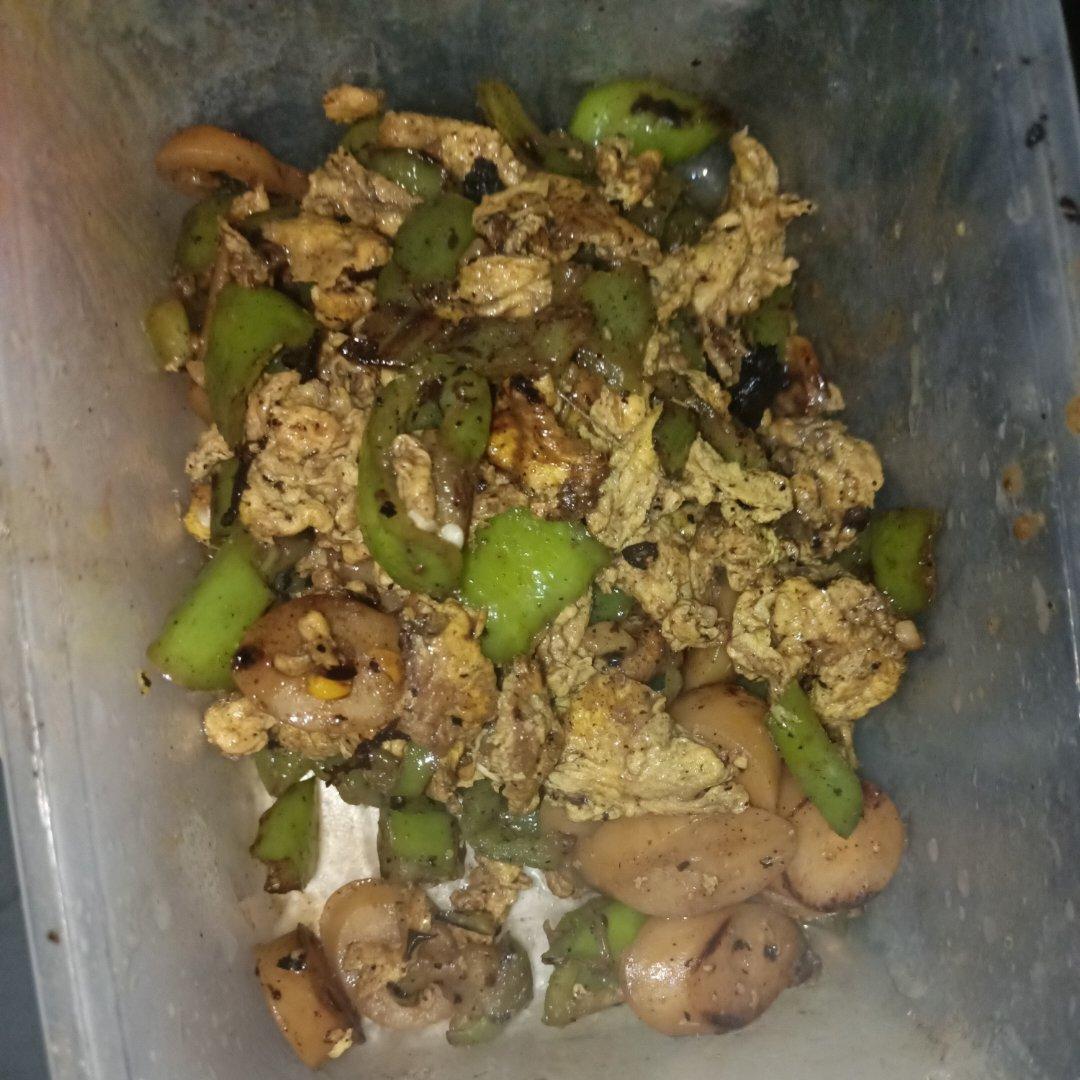 青椒火腿炒鸡蛋