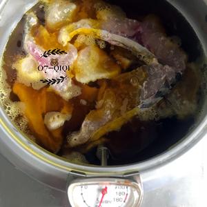 复制喜来登的砂锅富贵鱼的做法 步骤7