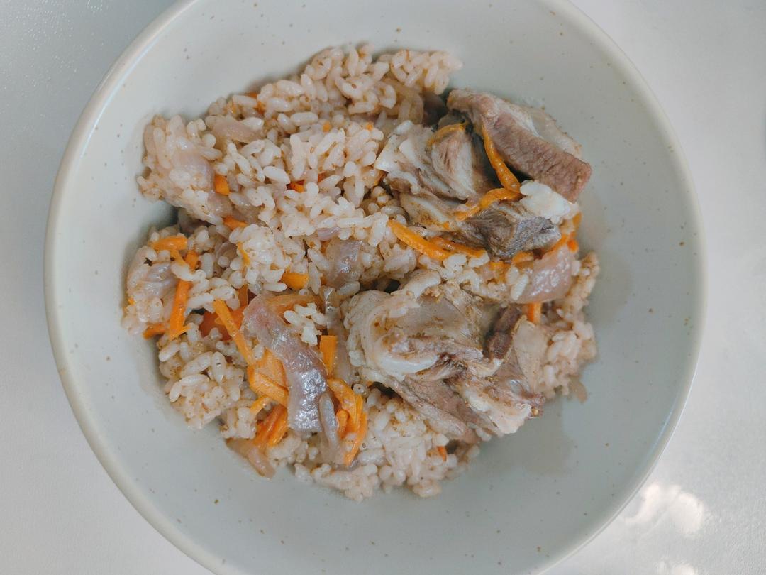 新疆羊排手抓饭