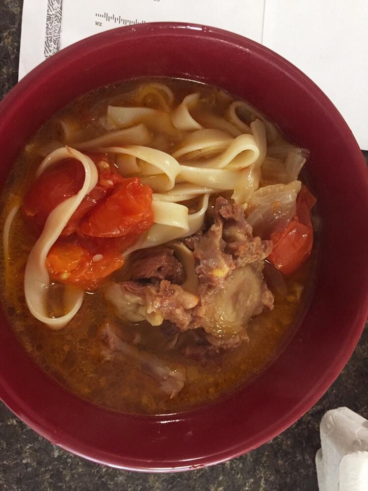 番茄牛尾汤