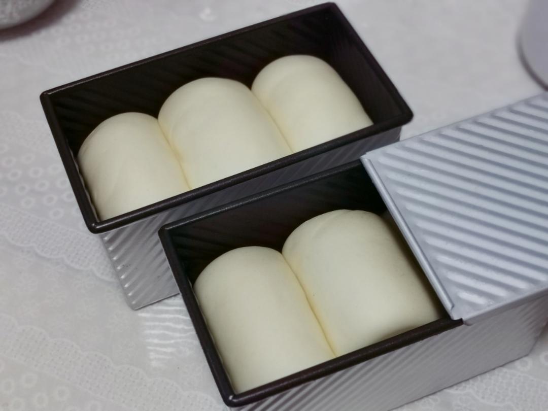 升级版奶香手撕吐司