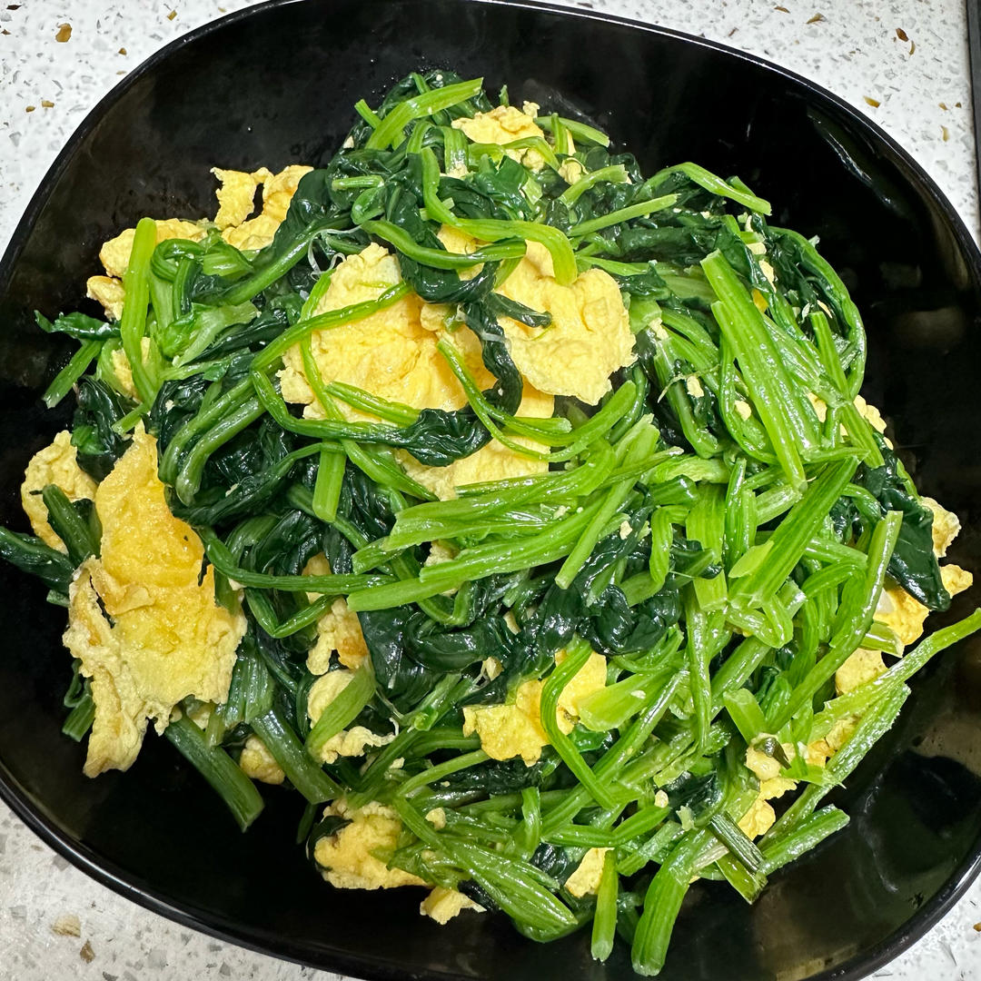 菠菜炒鸡蛋
