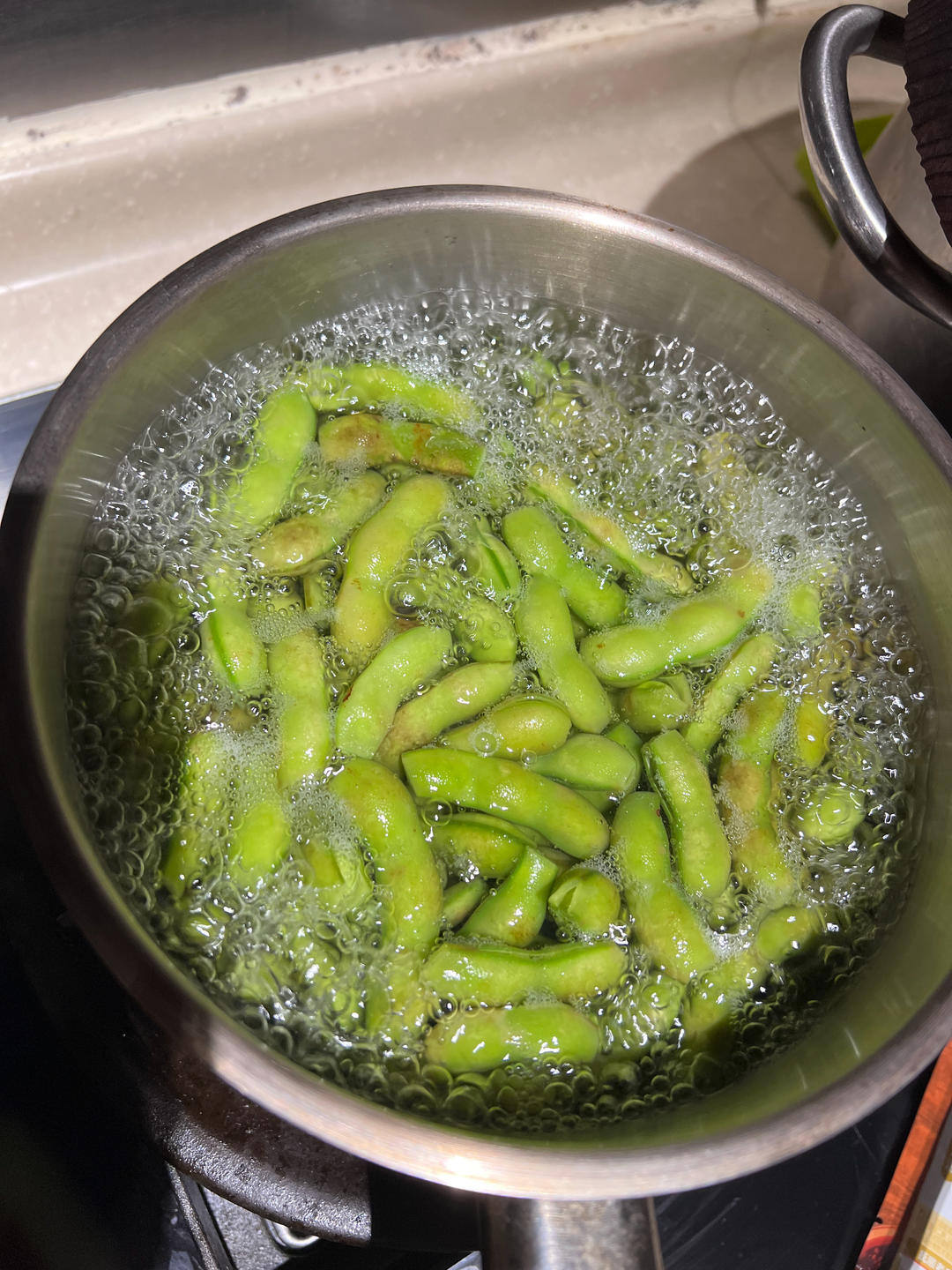 胡师傅招牌麻辣水煮毛豆