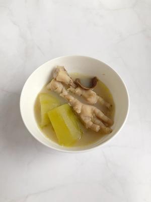 节瓜眉豆煲鸡脚汤🥣的做法 步骤8