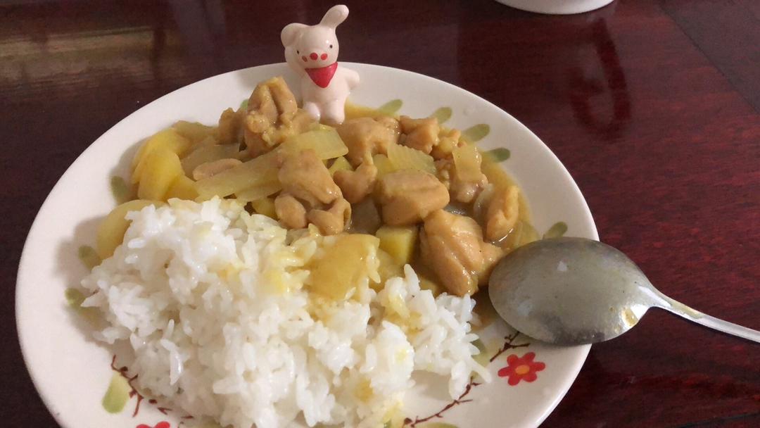 咖喱鸡肉饭