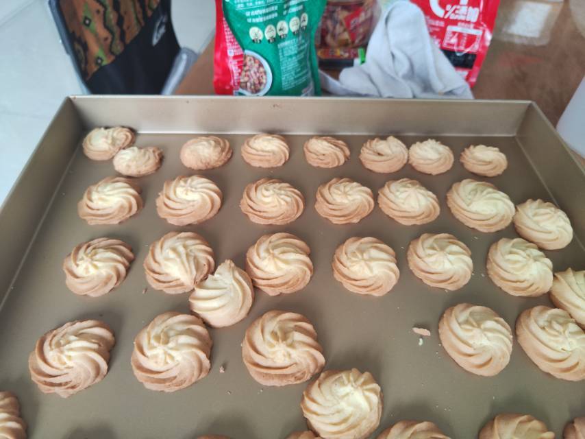 酥到掉渣的零失败黄油曲奇，新手可以一次成功！