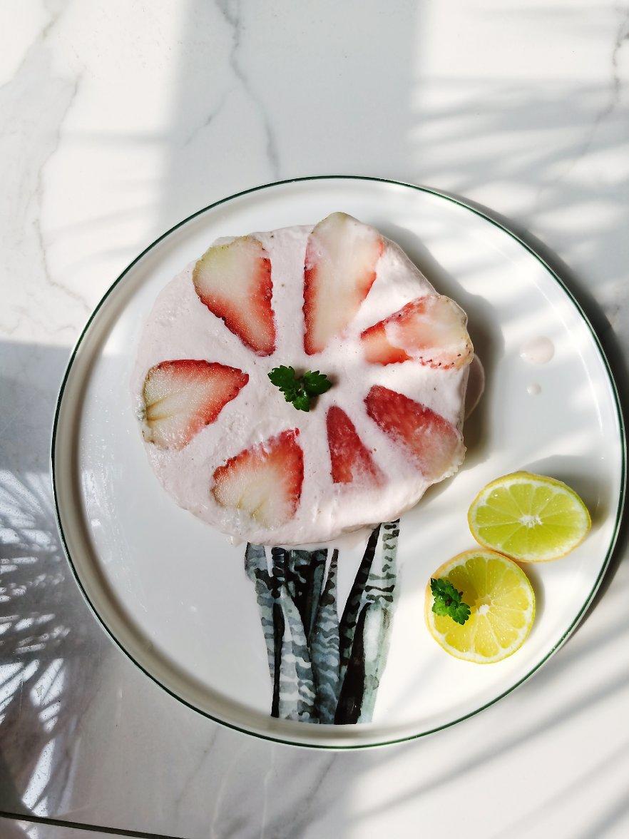 草莓酸奶冰激凌🍓无蛋版，1分钟爱上🍨超治愈