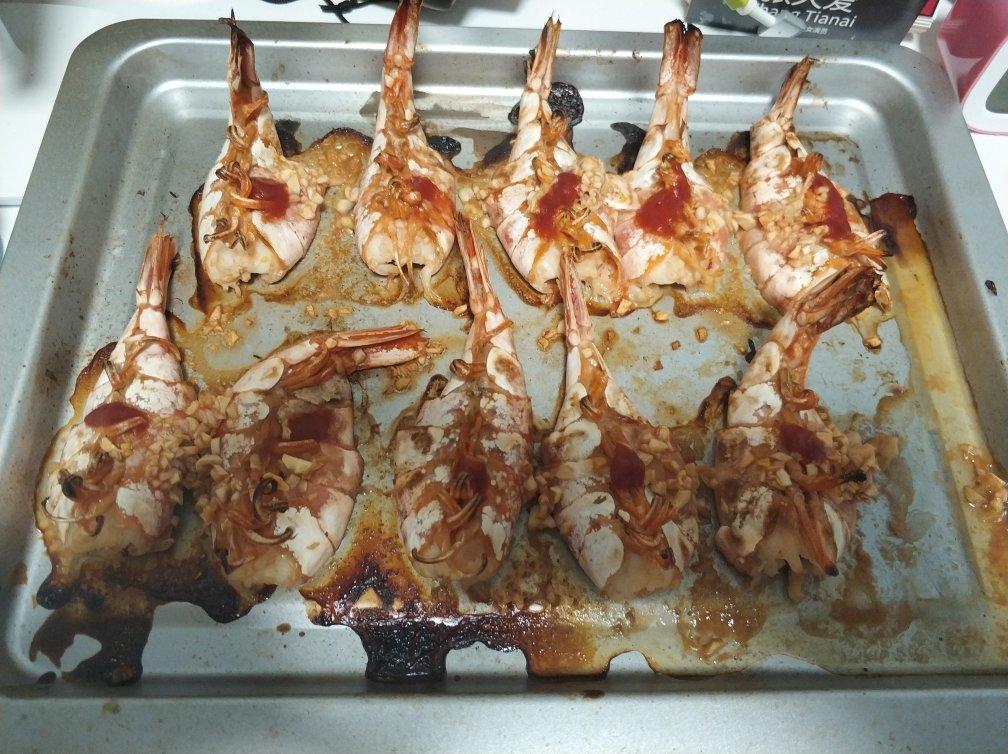 蒜泥番茄酱烤虾