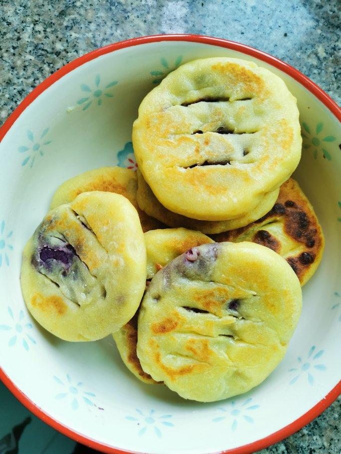 奶香味的山药紫薯软饼，香甜软糯，你一定要试试