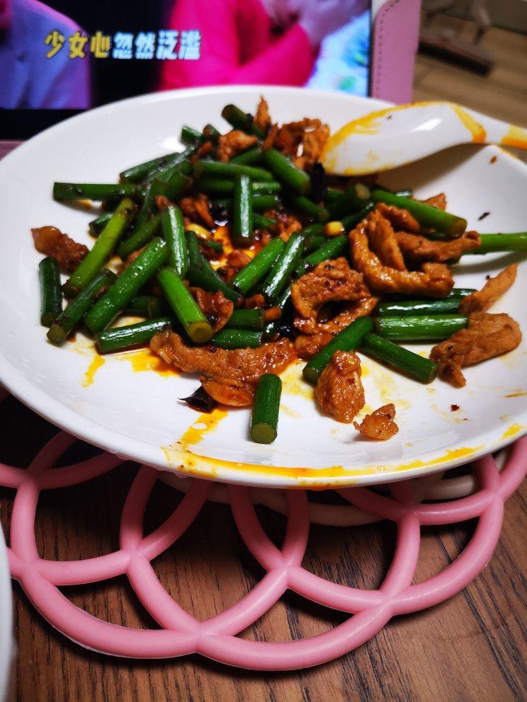 快手家常菜 蒜苔（蒜苗）炒肉