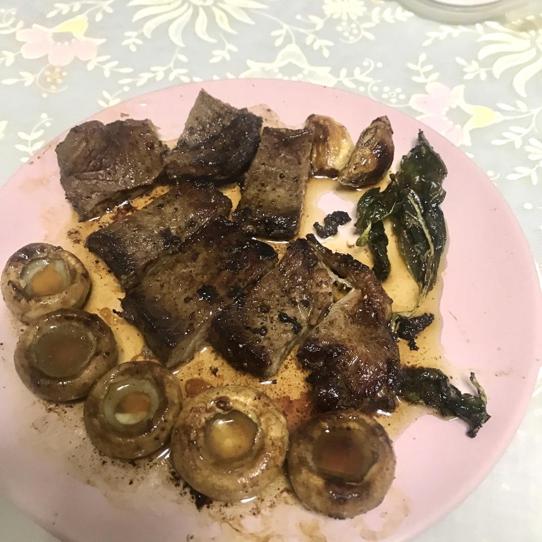 好吃到哭的煎牛排