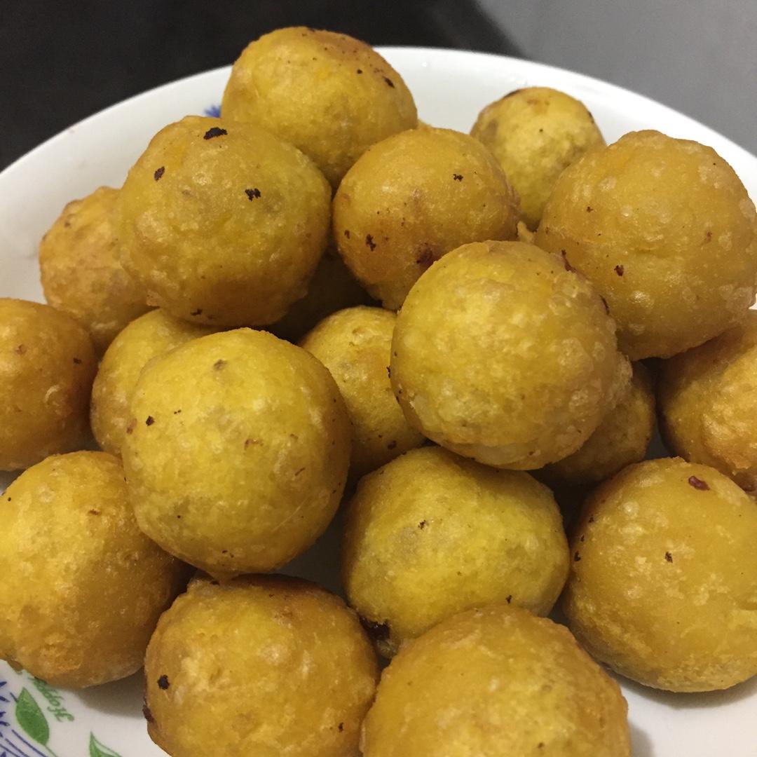 妈妈教炸的红薯丸子