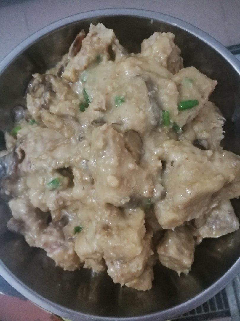 香菇肉末焖香芋(宝贝最喜欢吃的菜之一)