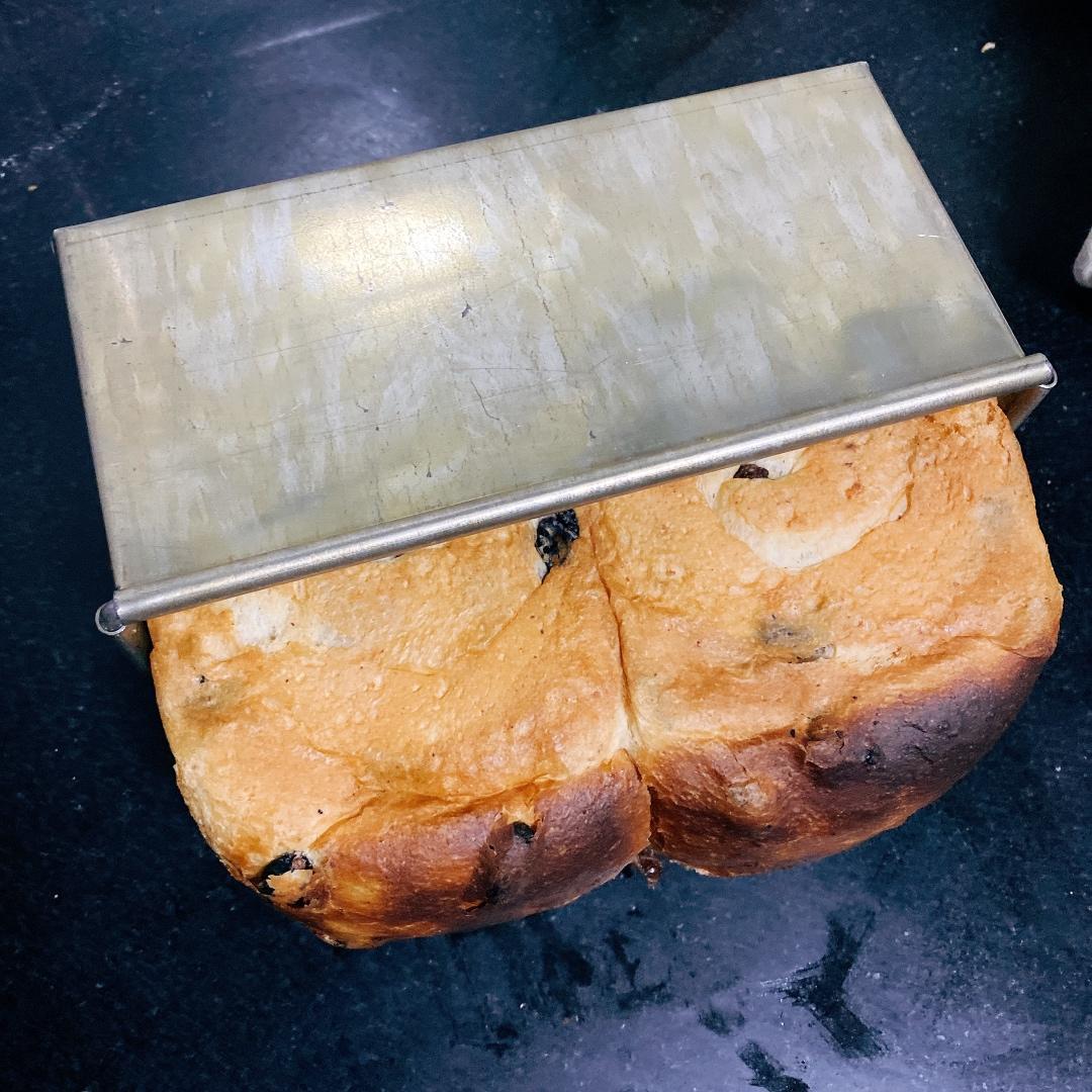CENTRE THE BAKERYの50%中种法果干吐司