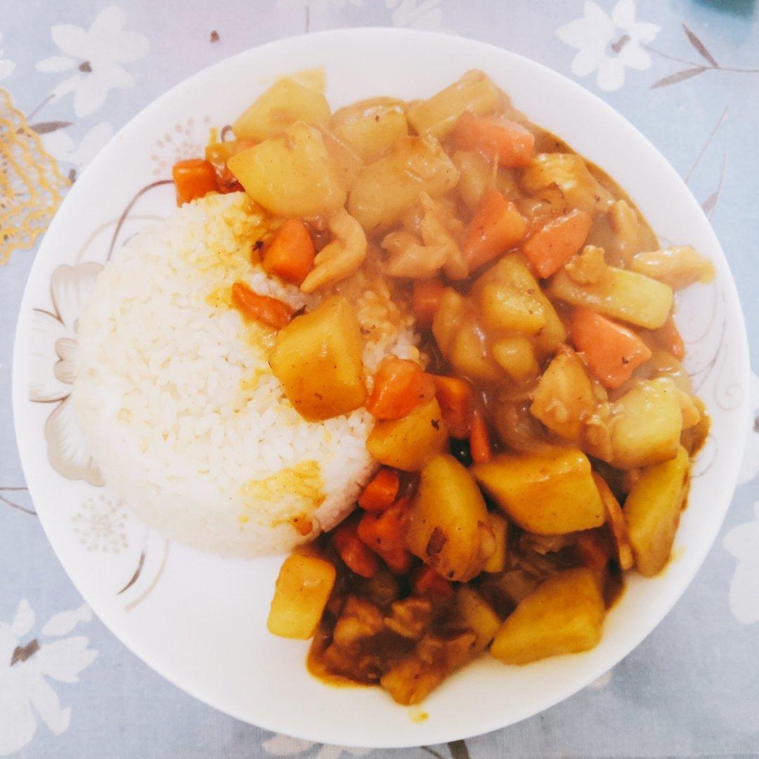 咖喱鸡肉饭