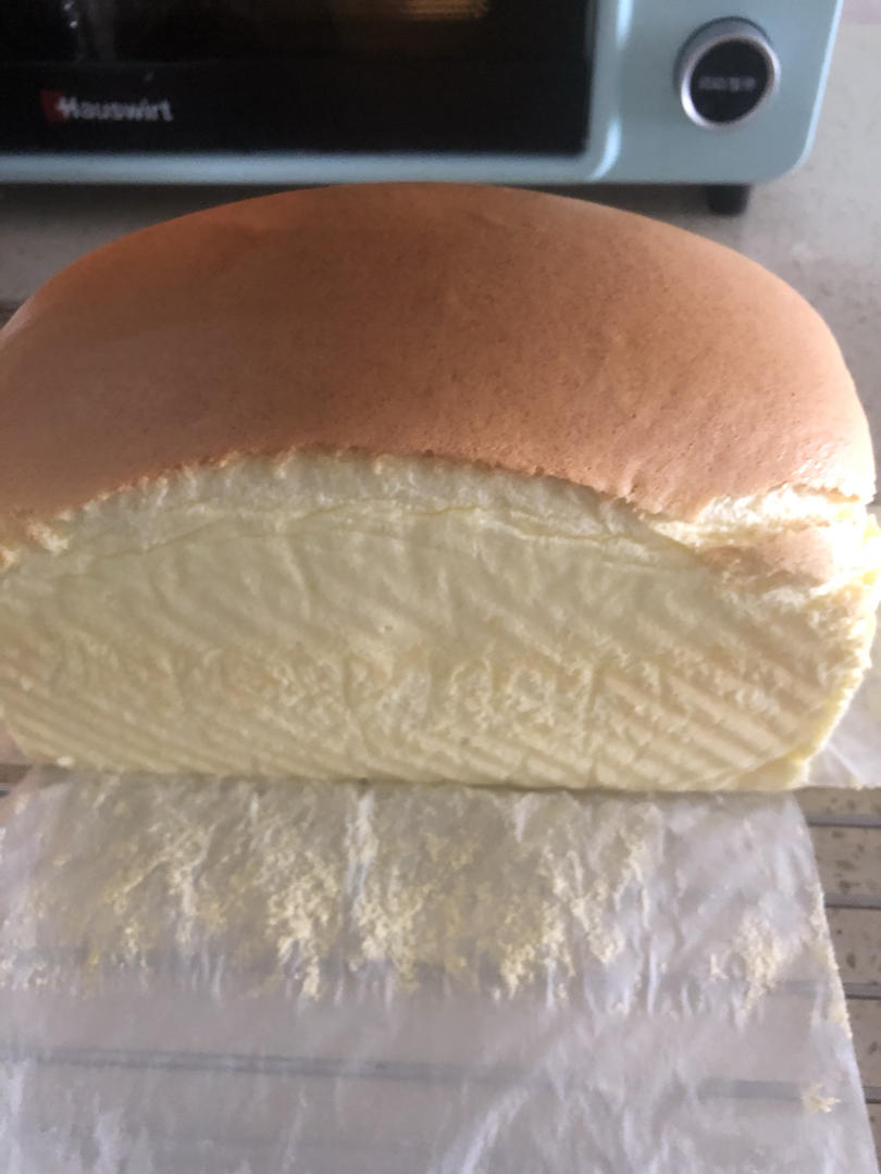 堪比柯基屁股
爆浆芝士🧀古早蛋糕