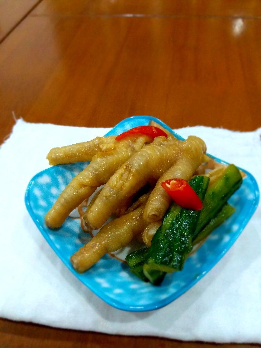 酸酸辣辣凤爪