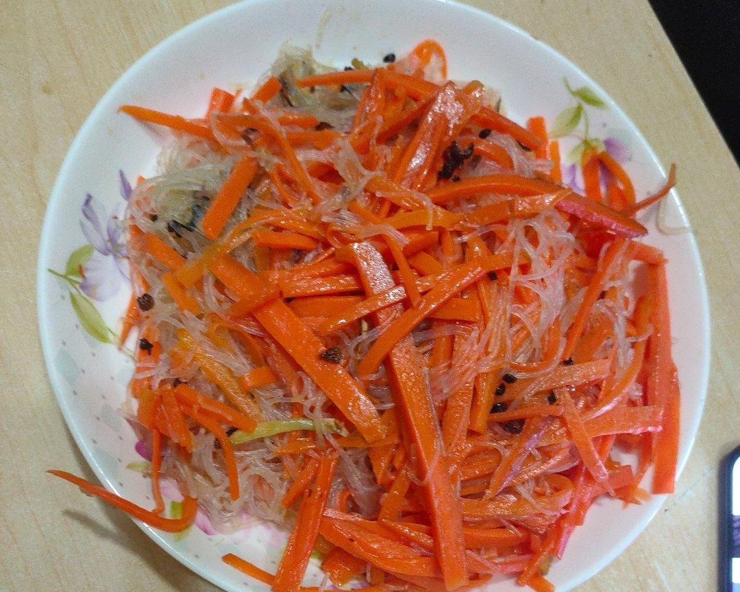 胡萝卜粉丝的做法