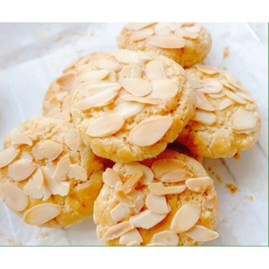 简单zhp做的杏仁酥