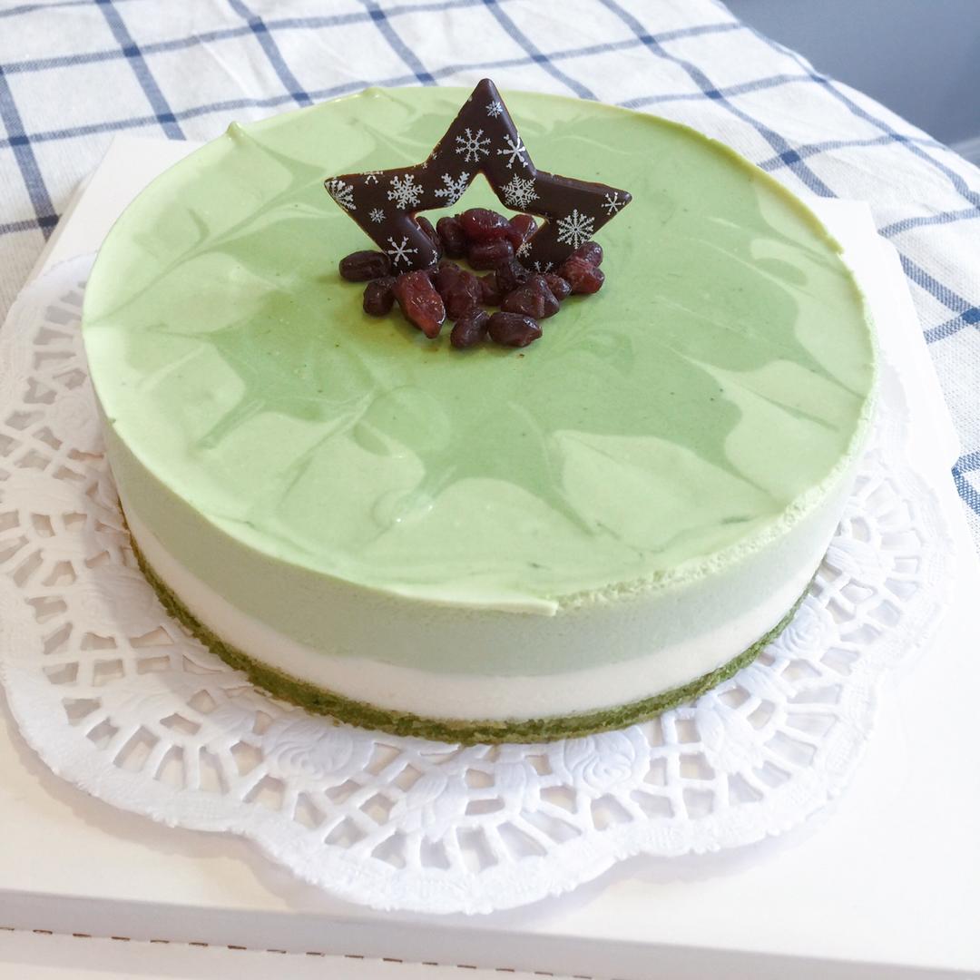 渐变抹茶慕斯蛋糕：我Amanda带着既美又作的抹茶甜点又来了！【曼食慢语】