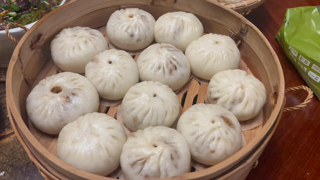 超级好吃的酱肉包