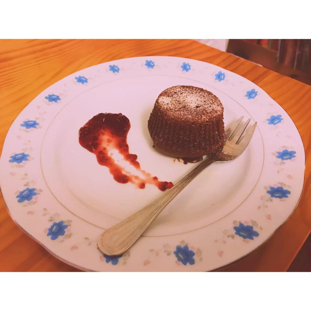 巧克力熔岩蛋糕(全图文超简单)