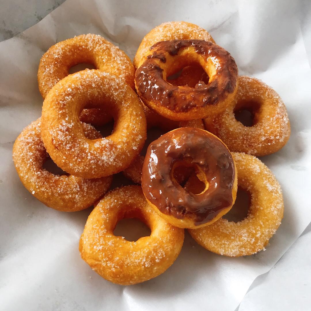免烤箱！松软可口！一次成功的香甜甜甜圈