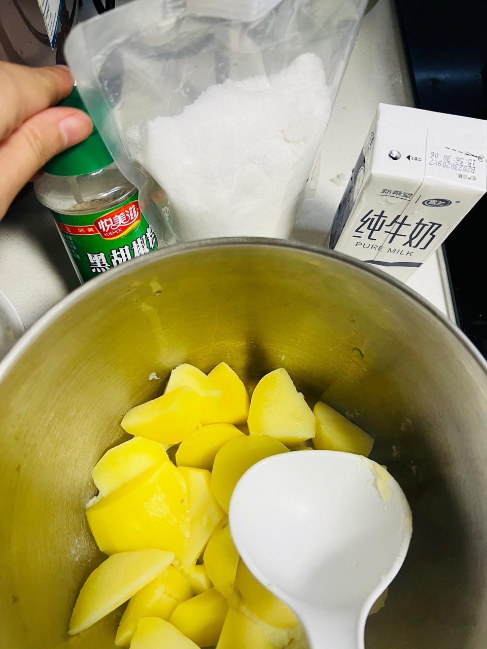 纯奶手撕吐司的做法 步骤1