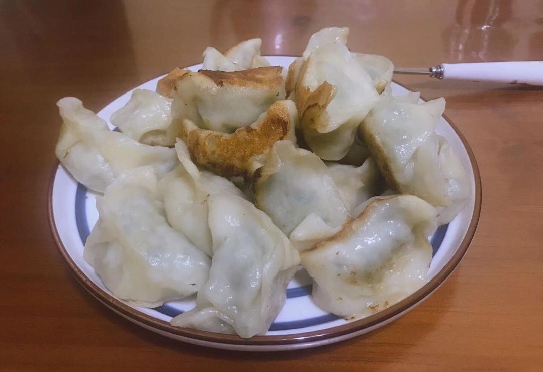 頭露教你面团怎么揉？？饺子皮怎么擀？