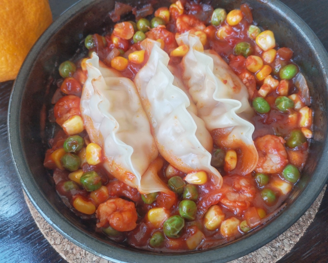 早餐/番茄虾仁焗饺子的做法