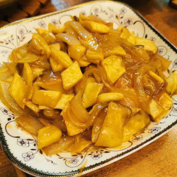 洋葱遇到杏鲍菇