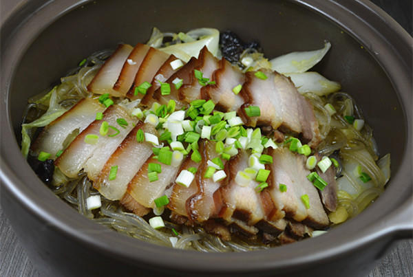 酱肉白菜炖粉条的做法