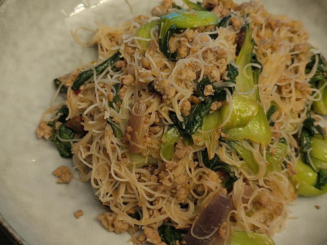 家常简约版正宗本地温州炒粉干-------附让粉干不断且QQ口感的秘诀